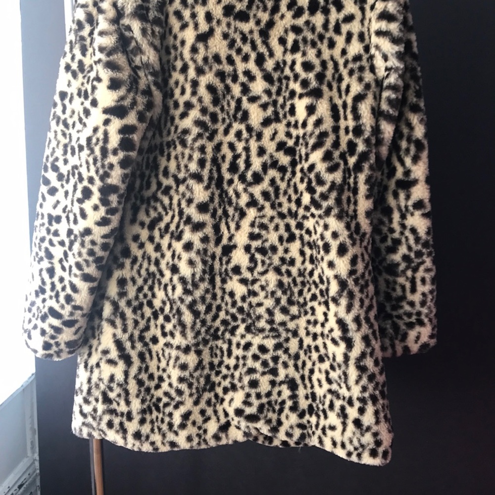 Leopard Coat - Picture 4 of 5